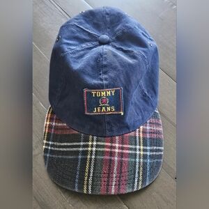Tommy Hilfiger Blue/Plaid Adjustable Strapback Hat Cap  Womans RN 77806 OS